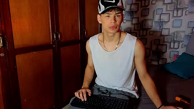 Chat XXX en directo de LoganSteel_