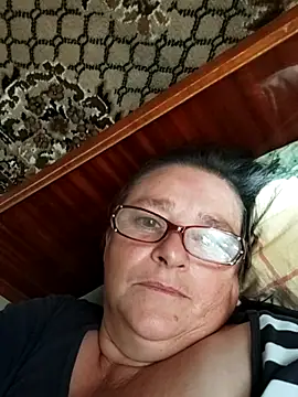 Chat +18 de MilaCold5443 ao vivo