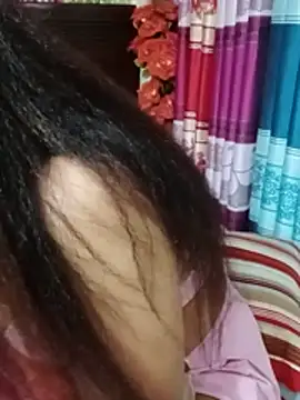 Lok_Sex élő XXX-chatje