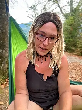 Show modela Nadja_Noir na web-kameri