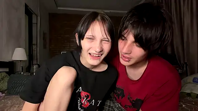 altycouple Chat XXX in diretta