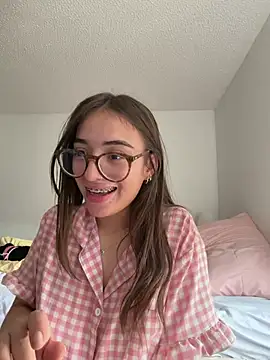 Sweet_Milaa1's Live XXX Chat
