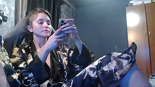 _lola1224_'s Live XXX Chat