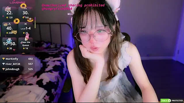 hungryFish8964_'s Live XXX Chat