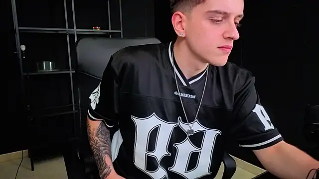FelixStarkk Live XXX Chat