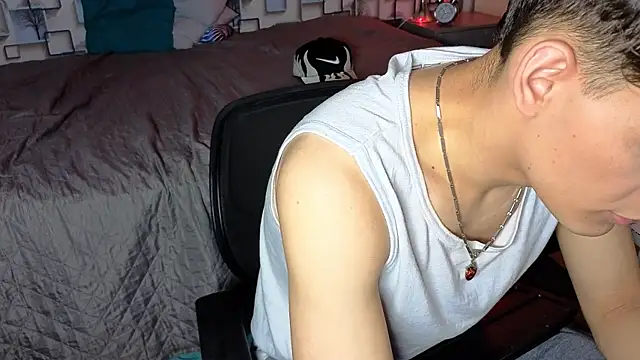 LoganSteel_ 即時 XXX 聊天