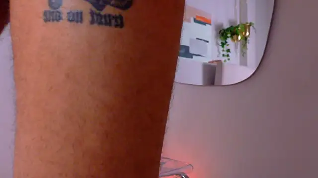 Chat XXX ao vivo de EthanCarter__