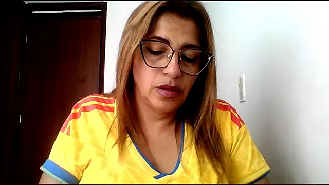 RossanaLionheart's Live XXX Chat