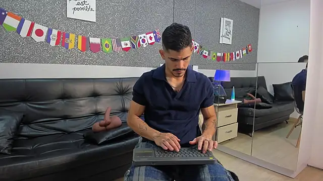 צ'אט XXX בשידור חי של Jared_Cole