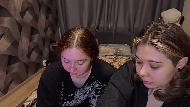 LunarCouple_'s Live XXX Chat