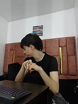 MICHAEL_HONEY Live XXX-Chat