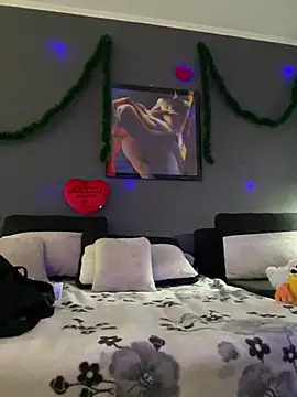 Show modela Mohdollmen na web-kameri