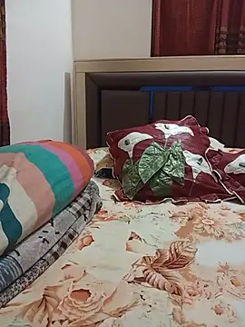 Tanha18 Adlı Modelin Canlı XXX Sohbeti