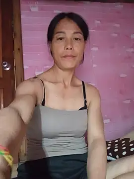 Lily-ly 现场XXX聊天
