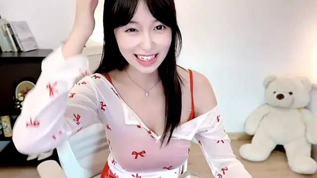 Onechestnutn Live XXX chat