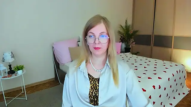 Chatroom XXX en direct de YourUniverser
