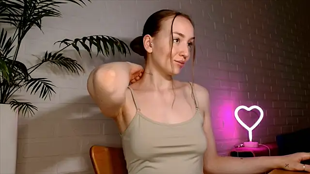 Chat +18 de WhitePrincessLuna ao vivo