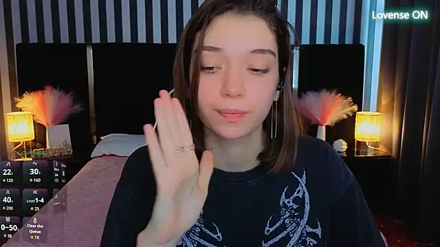 Cherry_Wipe Chat XXX in diretta