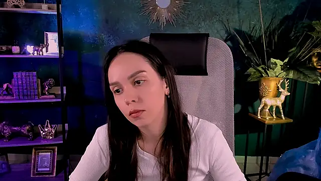 OliviaWeles Chat XXX in diretta