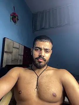 fireboyyyyy Adlı Modelin Canlı XXX Sohbeti