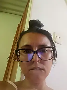 IsaxFox03 Chat XXX in diretta