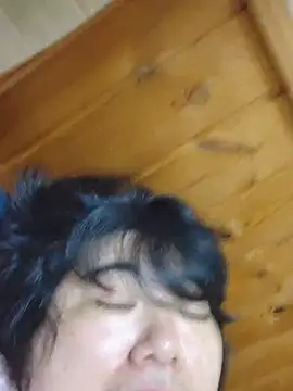 raterate555 Adlı Modelin Canlı XXX Sohbeti