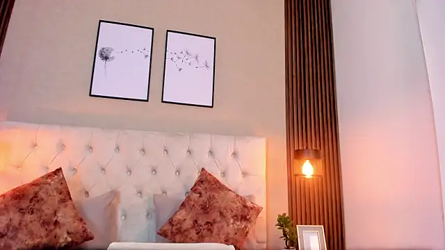 natasha_moreno Adlı Modelin Canlı XXX Sohbeti
