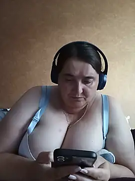 Онлайн чат XXX LiluHot