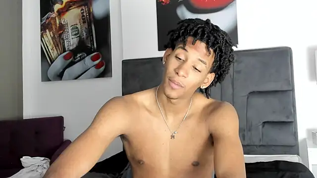 XXX chat uživo modela Ted_Ruskin