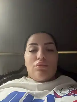 SophieRoouse Chat XXX in diretta