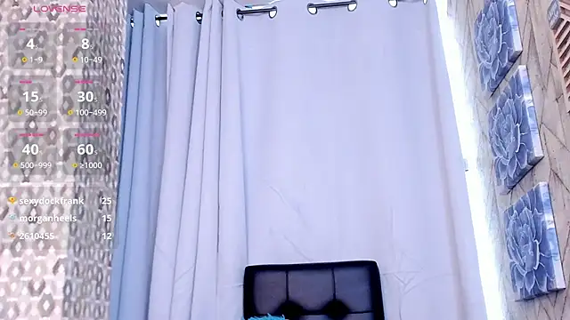 XXX chat uživo modela sammyrose__
