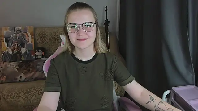 MissBrightShine live XXX chat