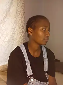PrettyDiva_4 লাইভ XXX চ্যাট