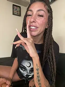 Lalla-Amani Adlı Modelin Canlı XXX Sohbeti