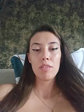 VirginPussySquirt Webcam Show