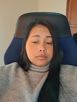 Alessandraa- live XXX chat