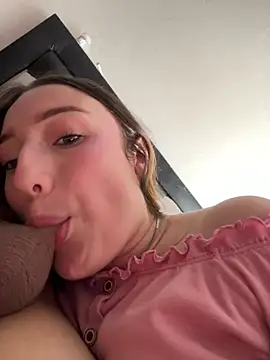 Valery_Salmons' Live XXX Chat