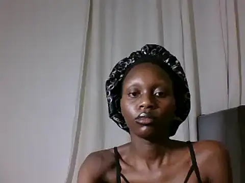 Slimmy_petite Chat XXX in diretta