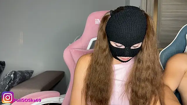 Chat +18 de PoliSOSka ao vivo