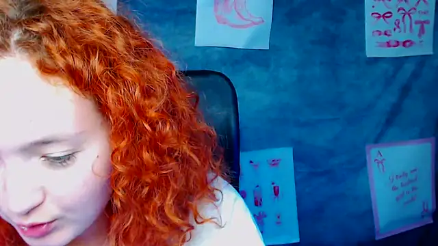 Chat +18 de MissAriaa ao vivo