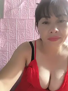 juicy-milu 现场XXX聊天
