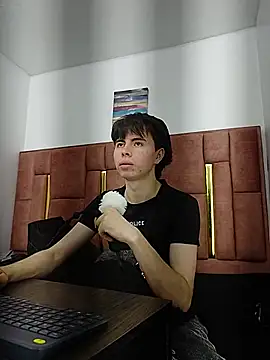 MICHAEL_HONEY live XXX chat