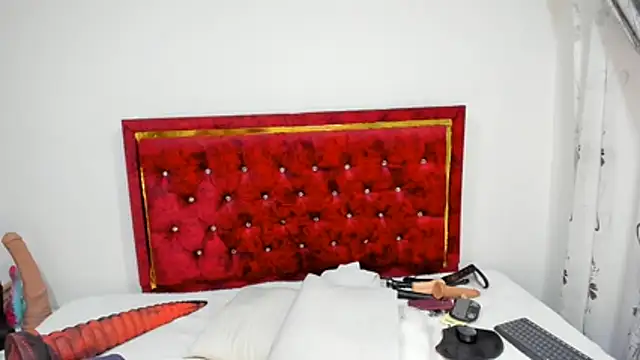 charlloteevans_X Chat XXX in diretta