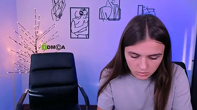 XXX chat uživo modela lisa_dark_