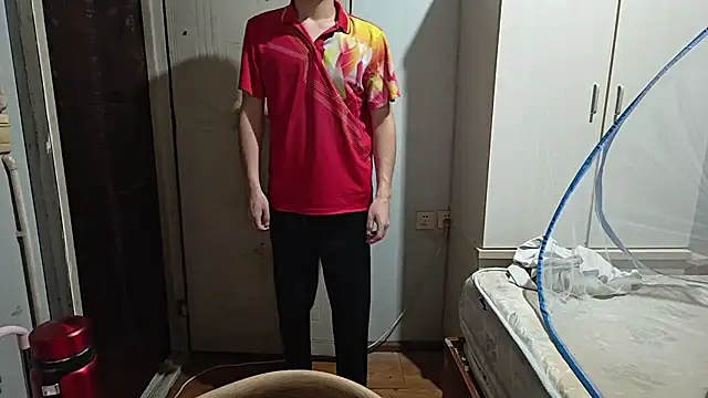 צ'אט XXX בשידור חי של dyjdddttj