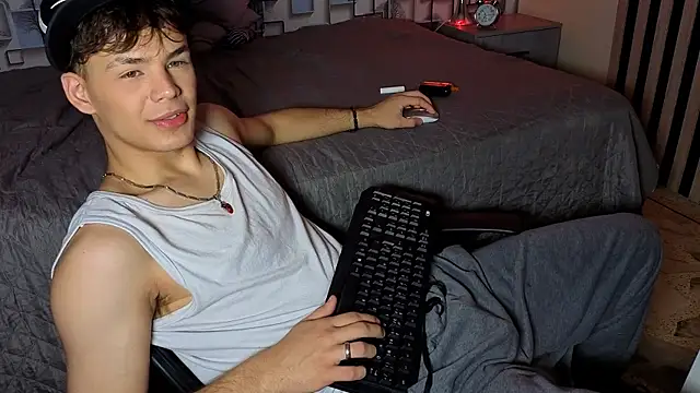 LoganSteel_ 라이브 XXX 채팅