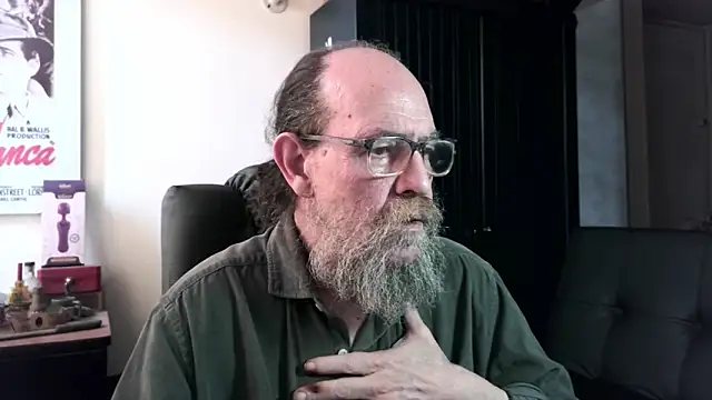 Uncle_Hottie Live XXX-chat