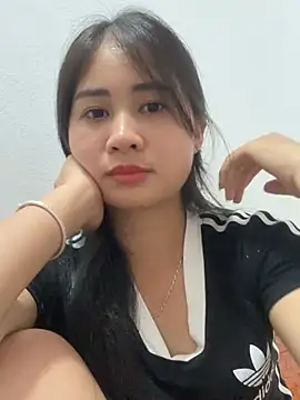 LittleSun_ Adlı Modelin Canlı XXX Sohbeti
