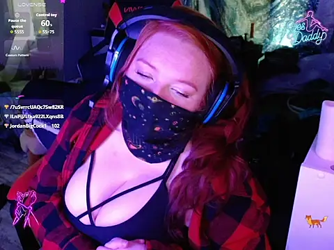 VibeFox's Live XXX Chat