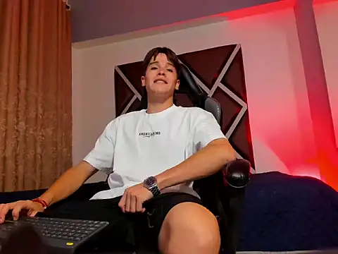 Axel_Royce Chat XXX in diretta